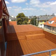Dřevěná terasa – sibiřský modřín